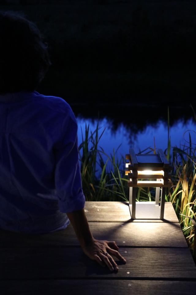 STAY TABLE LAMP TEAK