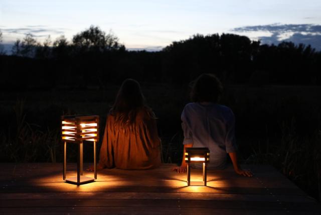 STAY TABLE LAMP TEAK